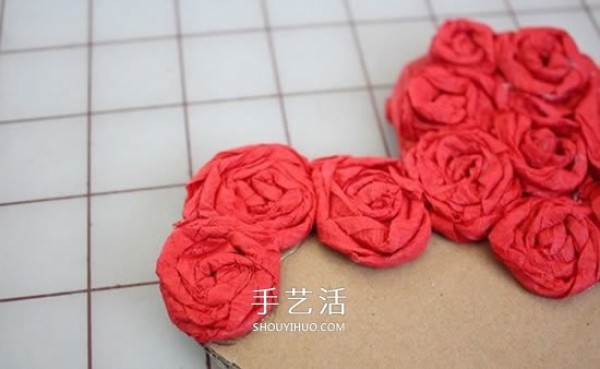 Crepe paper rose flower hanging ornament DIY, wedding and Valentines Day love decoration production