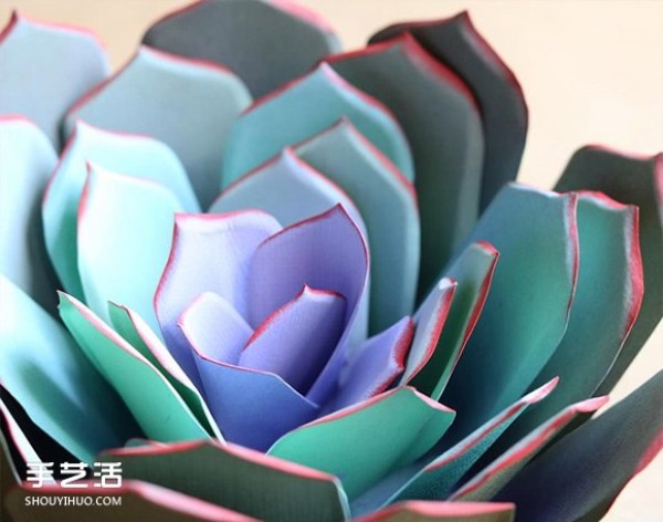 Using crepe paper to imitate pictures of colorful and exquisite paper art artificial flowers