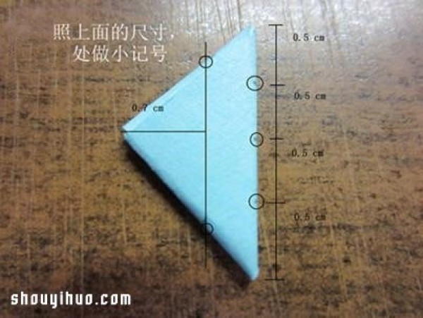 How to Origami a 3D Heart with Illustrations of How to Fold a 3D Heart by Hand