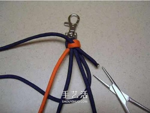 How to braid hand-made knife pendant rope and illustrate the weaving method of parachute pendant