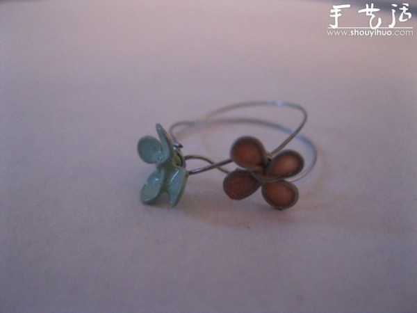 Tutorial of DIY small flower ring with wire