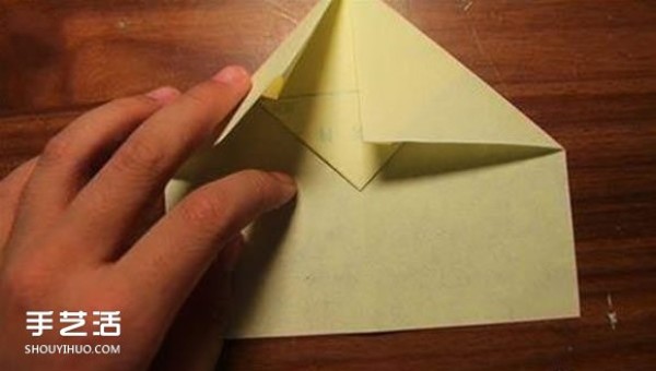 The most stable airplane origami diagram illustrates how to fold an airplane that flies smoothly