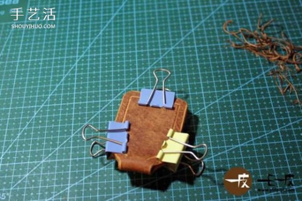 Handmade leather key bag making tutorial DIY key bag tutorial illustration