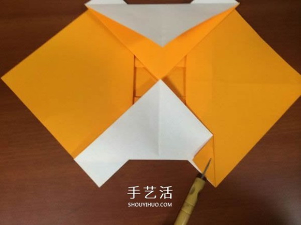 How to fold a complex three-dimensional sports car with detailed steps of origami sports car