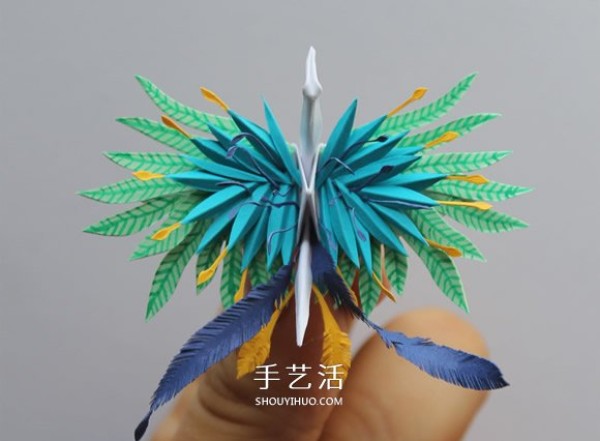 Beyond the realm of origami, the paper cranes are like peacocks and phoenixes! 