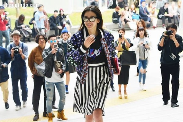 The fashion capital with ever-changing styles: Street photography at Seoul Fashion Week, South Korea