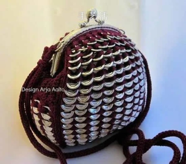 Can pull tabs can be used like this! Exquisitely woven coasters and bags