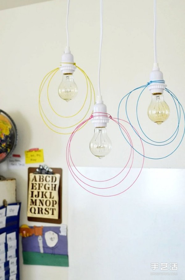 The most personal taste: How to transform bare light bulbs into fashionable lighting