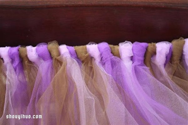 Very simple: Illustrated method of making a childrens ribbon skirt