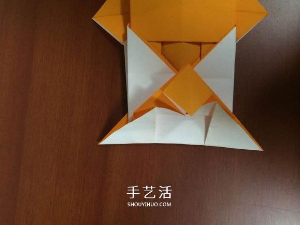 How to fold a complex three-dimensional sports car with detailed steps of origami sports car