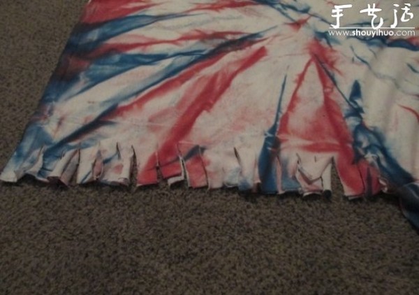 Recycling of large and outdated T-shirts, DIY tight hollow T-shirts