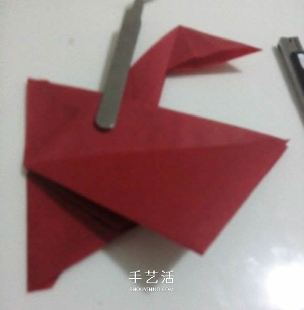 The process of folding the auspicious beast Kirin, the illustrated process of folding the Origami Tetsushi Kamiyas Kirin