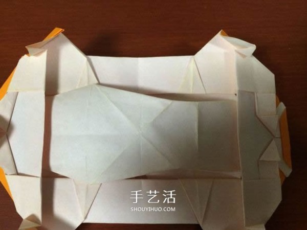 How to fold a complex three-dimensional sports car with detailed steps of origami sports car