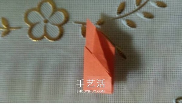 How to fold an octagonal paper box and illustrate the steps for making an origami rainbow box