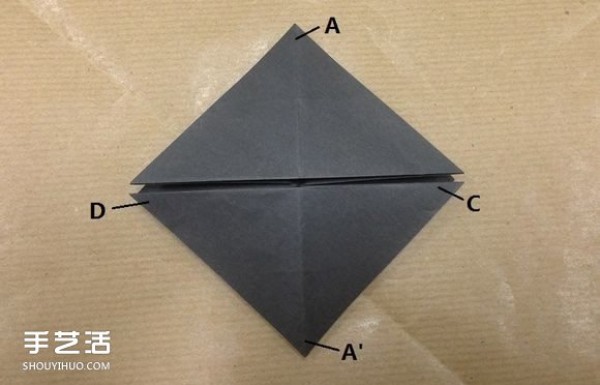 Small animal origami step-by-step diagram, using paper to fold small animals, illustrated method