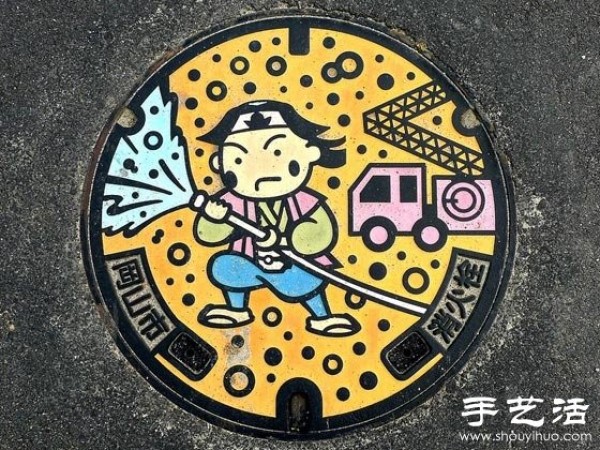 Japanese street creative manhole cover DIY design