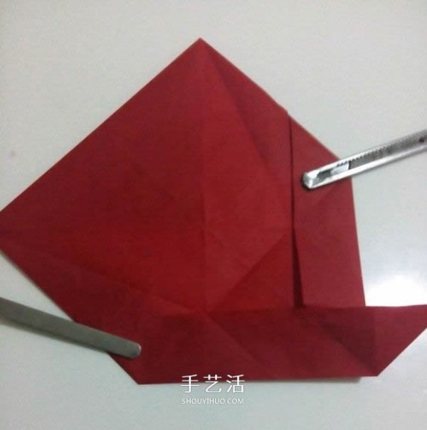 The process of folding the auspicious beast Kirin, the illustrated process of folding the Origami Tetsushi Kamiyas Kirin