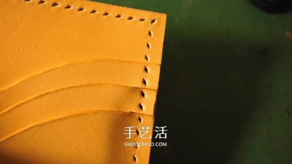 The most detailed leather art tutorial teaches you how to make a cowhide wallet step by step