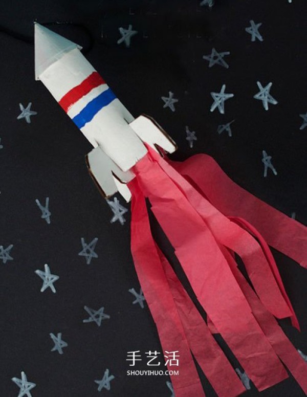 Give yourself a small gift! Use rolling paper tubes to make childrens day rocket gifts