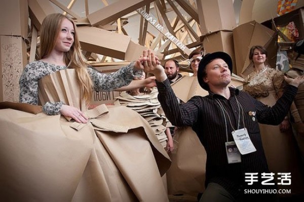 Towns made of corrugated paper promote the concept of environmental protection, recycling and reuse