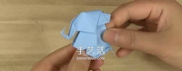 How to Fold a 3D Elephant with Diagrams and Steps of Origami Elephants