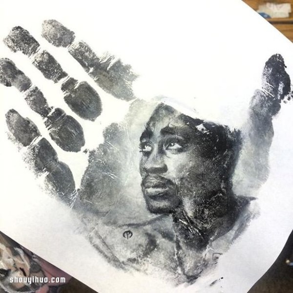 Russel Powells paw print painting, a real hand-made seal