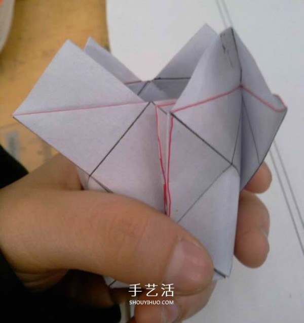 Step-by-step diagram of how to fold a Rothbard rose, origami Fukuyama