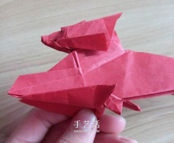 The process of folding the auspicious beast Kirin, the illustrated process of folding the Origami Tetsushi Kamiyas Kirin