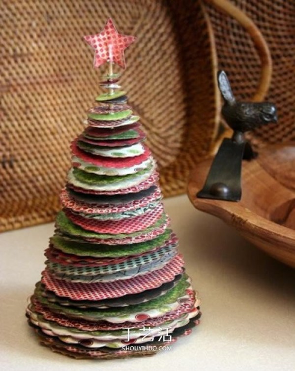 10 Beautiful Handmade Christmas Tree Pictures Made of Paper