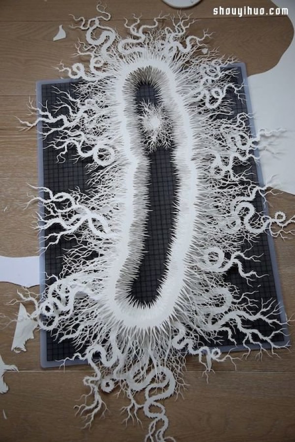 It turns out that bacteria can also be so beautiful! Ultra-fine microbial paper sculpture