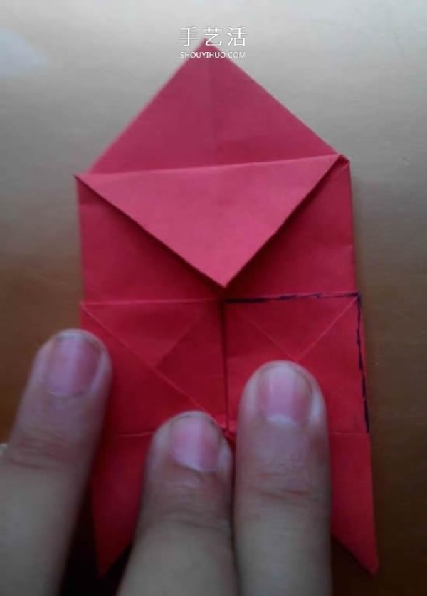 Childrens simple origami box tutorial: Illustration of the folding method of a tripod-shaped paper box