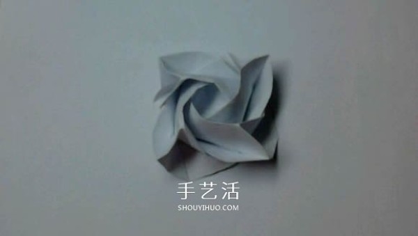 Illustration of folding method of beautiful four-cornered rose transformed from Fukuyama rose