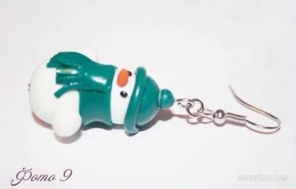 Illustrated tutorial on how to make DIY clay snowman pendant