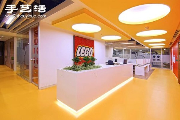 Lego Company Istanbul Headquarters Office Space Decoration Design