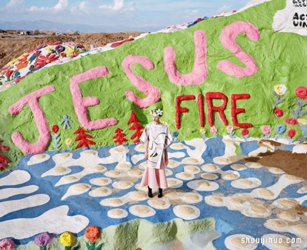 Fashion Photography: Take you to the Redemption Mountain to enjoy the colorful baptism of love