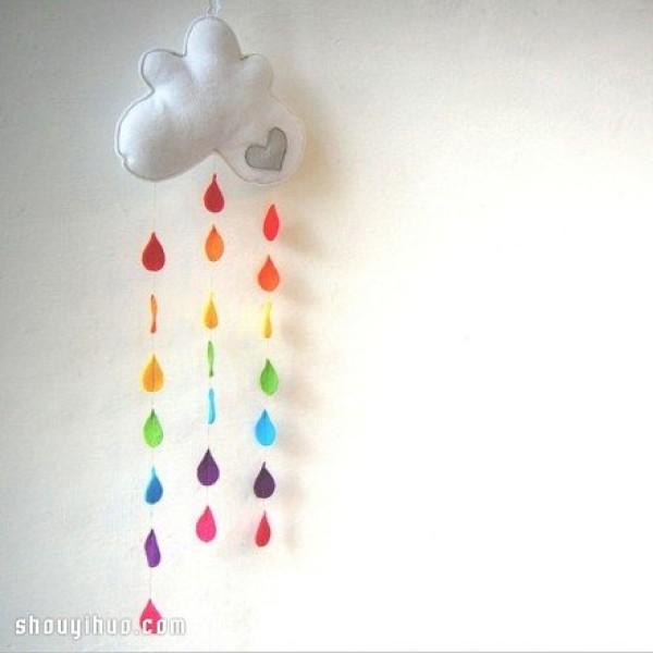 Super cute non-woven wind chime trinkets, babies will definitely love it