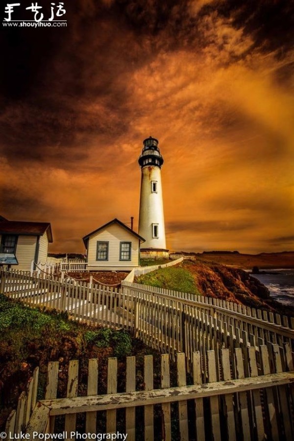 The beautiful lighthouse captured by photographers