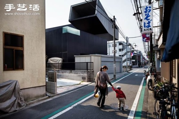 Tokyos small and novel building design through the photographers lens