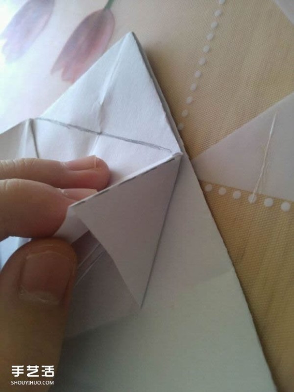 Origami diagram of a grand piano and how to fold a three-dimensional grand piano step by step