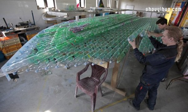 Collect 50,000 plastic bottles and DIY your dream boat! 