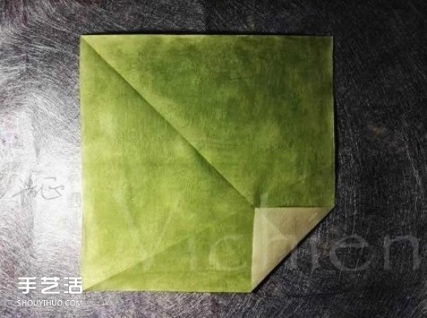 Sansheng Rose Origami Illustration: Fold Three Roses from One Piece of Paper