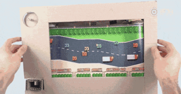 A racing game console made of cardboard can really run! 