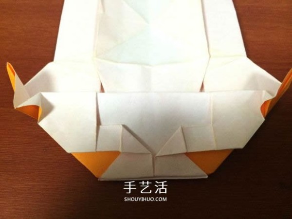 How to fold a complex three-dimensional sports car with detailed steps of origami sports car