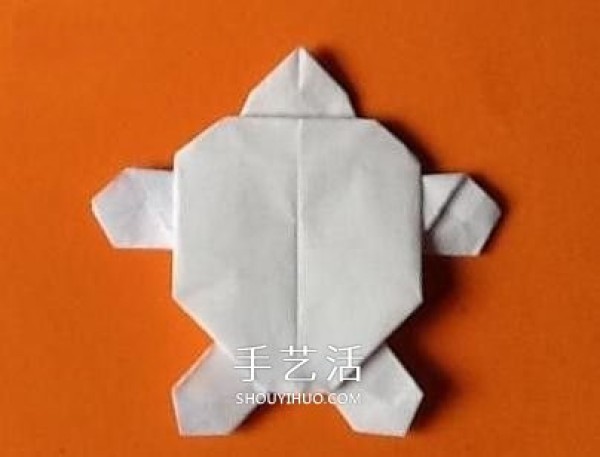 The origami method of a flat turtle is a simple method of folding a small turtle with an illustration