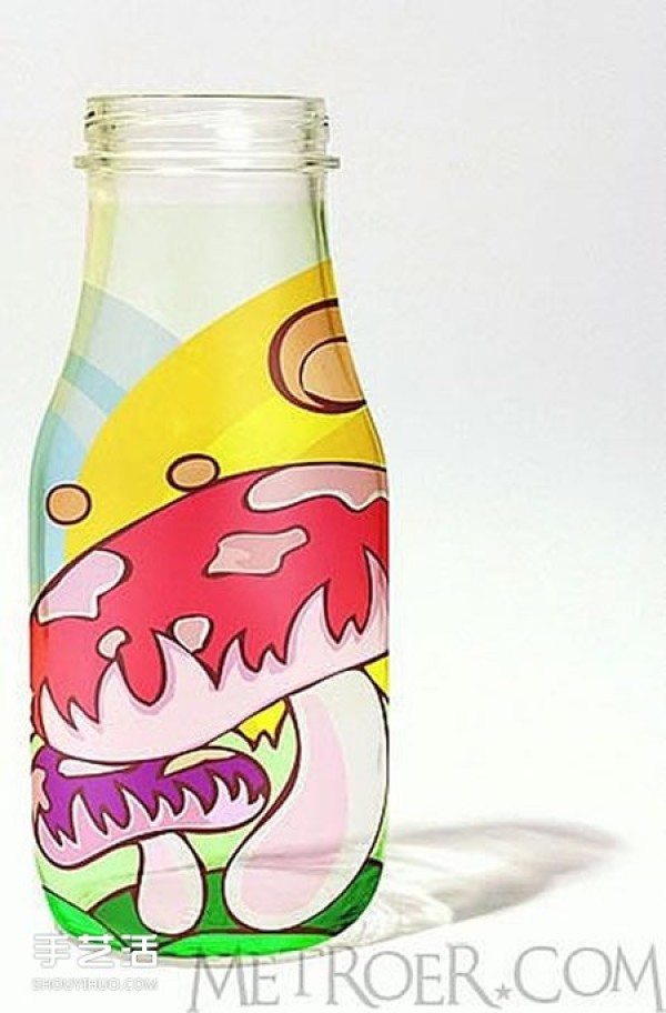 A collection of hand-drawn pictures of beverage bottles for appreciation of handmade beverage bottle paintings