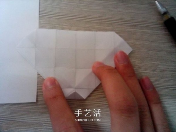 Illustration of how to fold the eight-petal Kawasaki rose, origami eight-petal Kawasaki rose