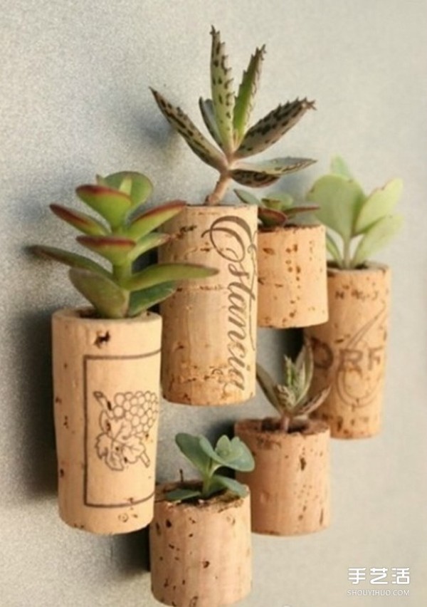 DIY cork stopper handmade pictures from red wine bottle stopper waste