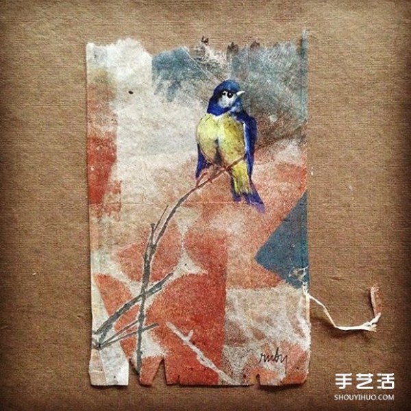 Turn waste into treasure: An artist uses a drunk tea bag as a canvas to write a diary