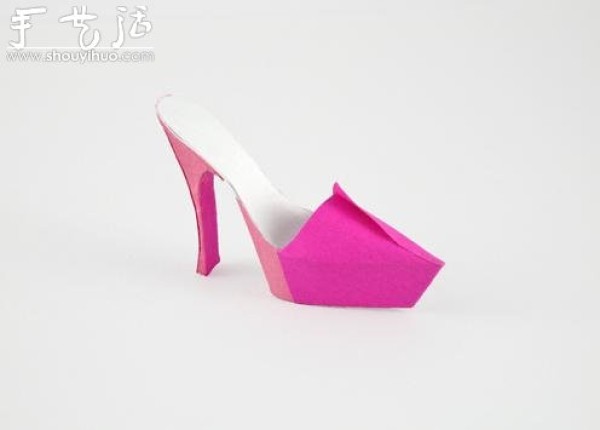 Appreciation of exquisite paper-cut works of womens high heels