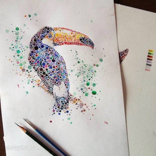 Hand-painted small dots are combined into extremely delicate animal patterns